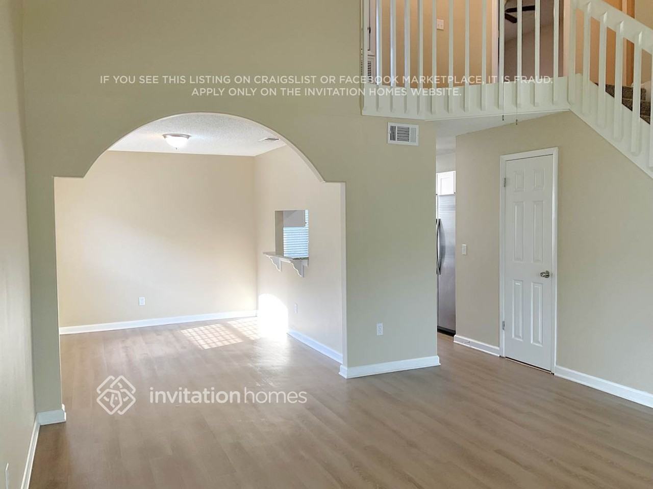 1037 Whittier Cir - Photo 4 of 14