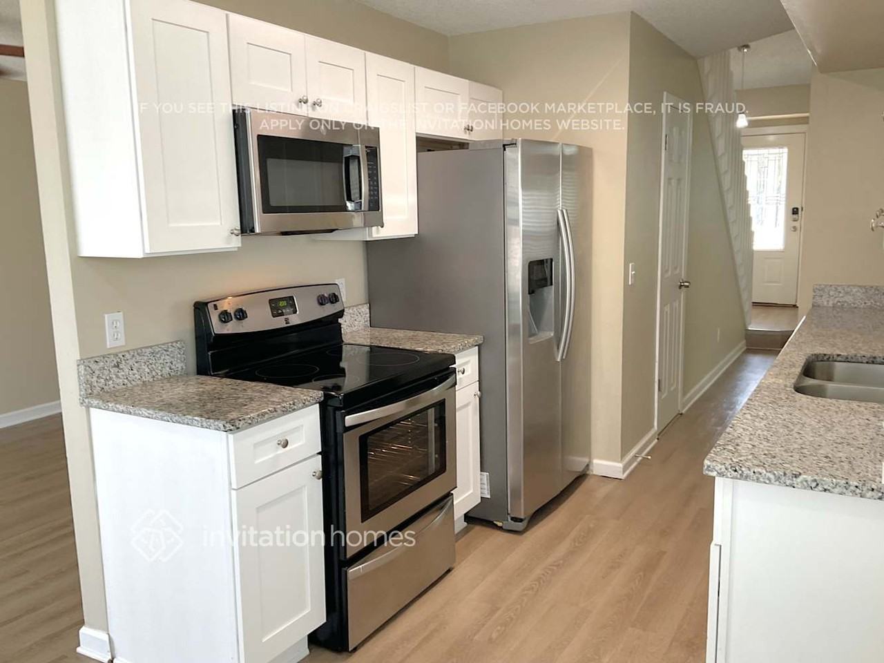 1037 Whittier Cir - Photo 7 of 14