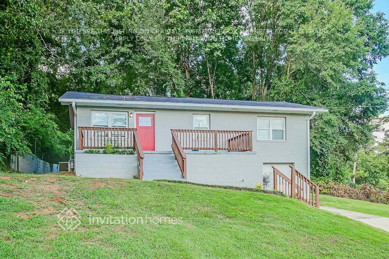 2966 Flat Shoals Rd - Photo 2 of 20