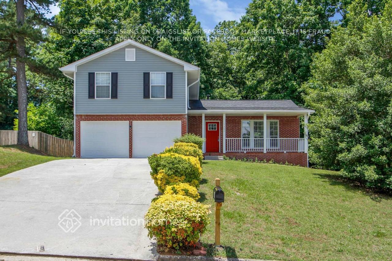 1367 Swift Creek Ln - Photo 2 of 24