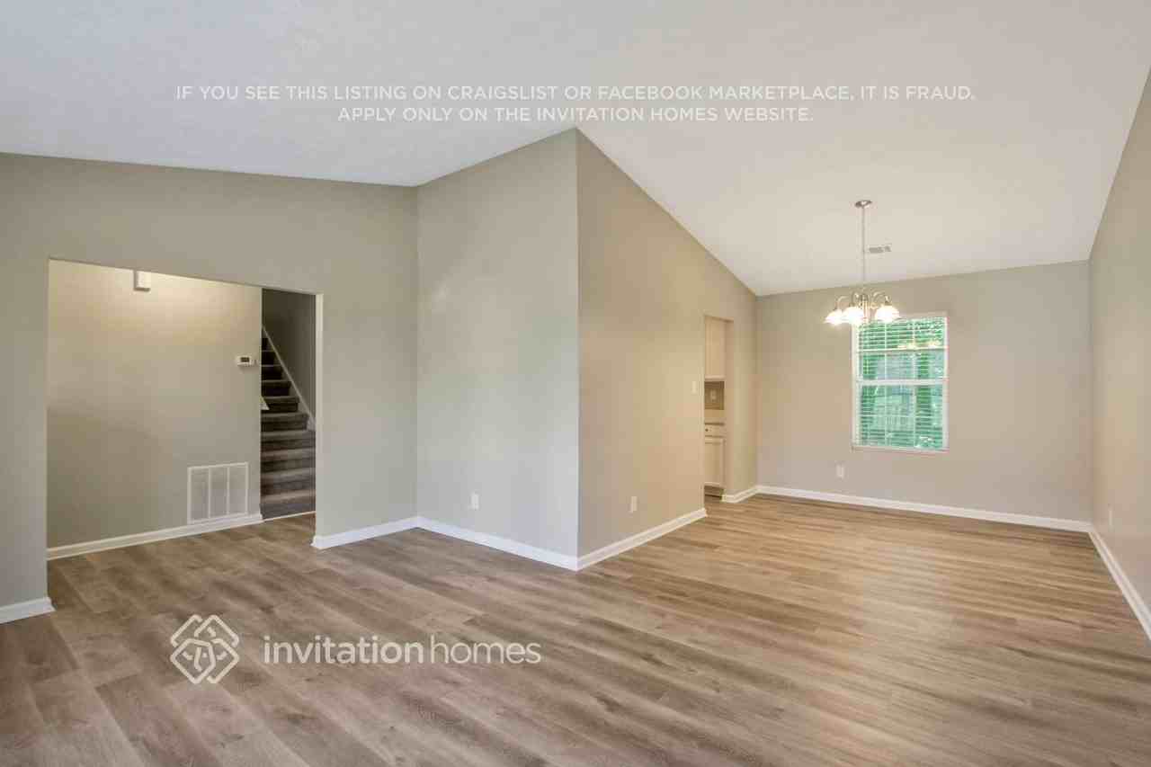 1367 Swift Creek Ln - Photo 5 of 24