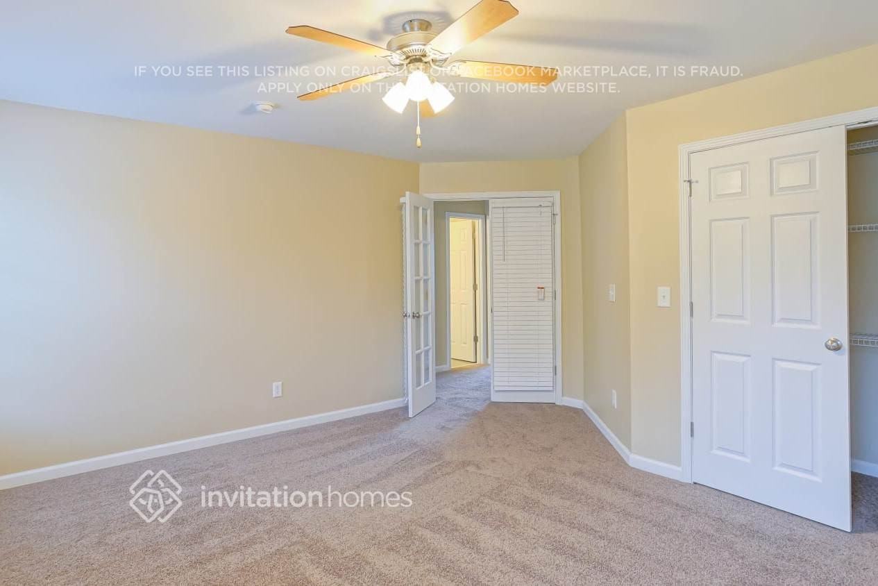 940 Island Bluff Ln - Photo 6 of 12