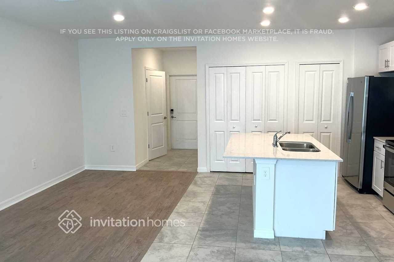 10423 Bradmore Rd #30 - Photo 6 of 25