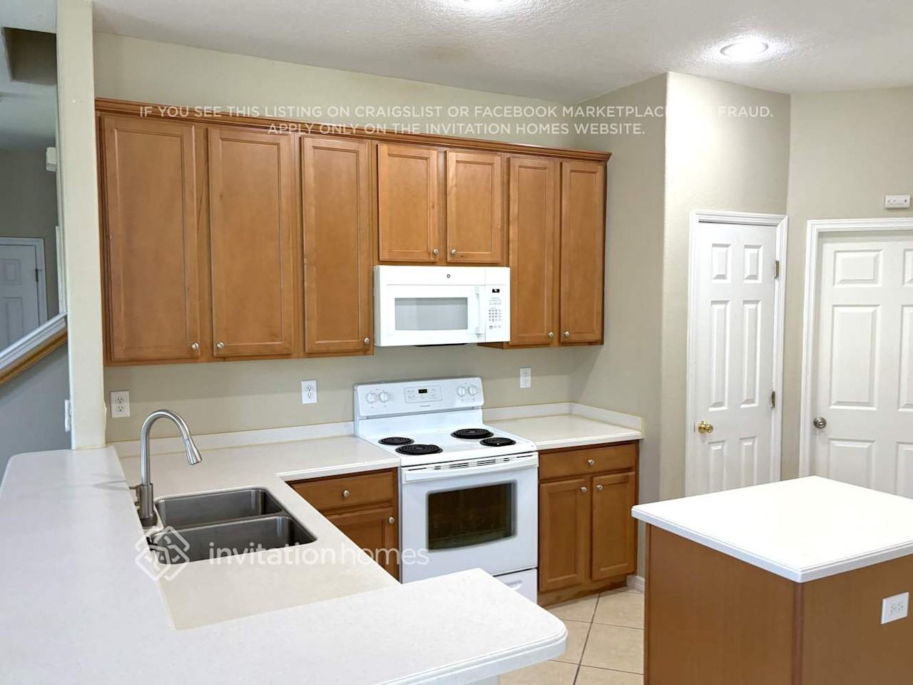 16138 Bridgepark Dr - Photo 6 of 20