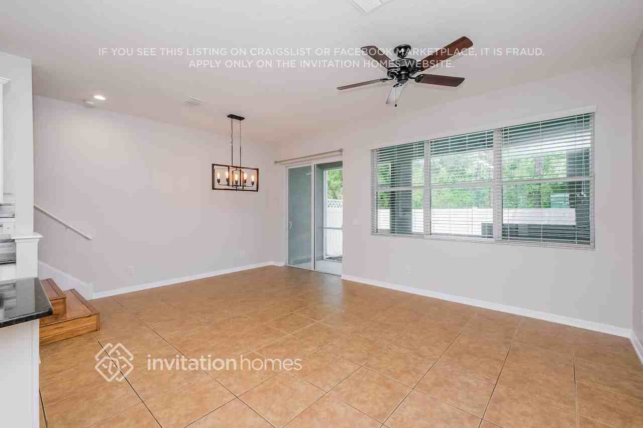12592 Streamdale Dr - Photo 2 of 15