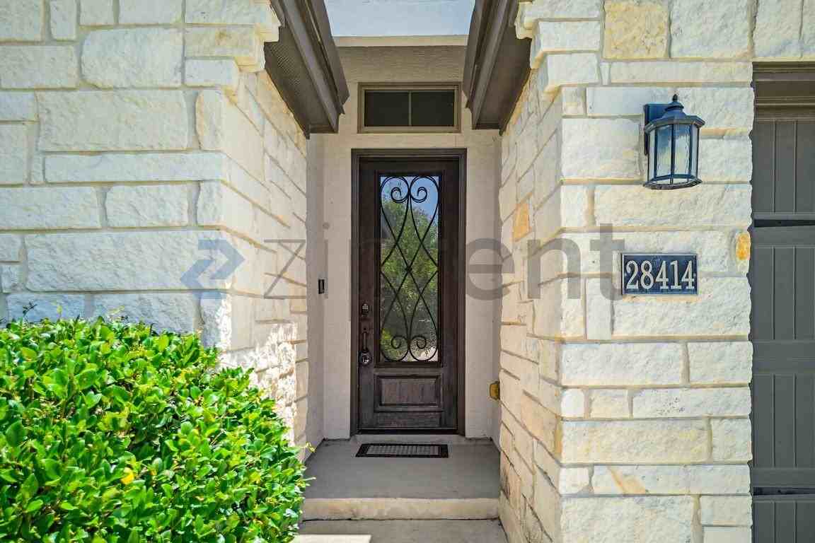 28414 Shailene Dr - Photo 2 of 43