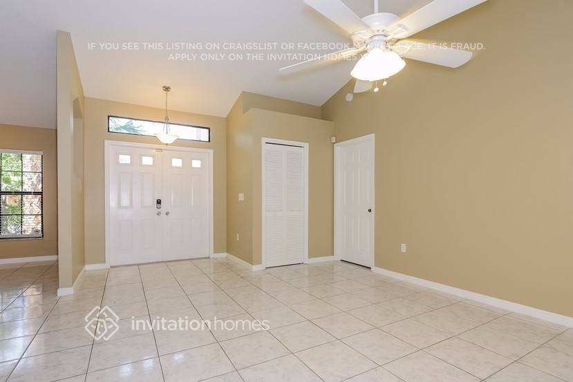 1604 Cumberland Ct E - Photo 2 of 17