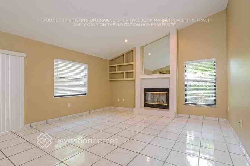 1604 Cumberland Ct E - Photo 3 of 17