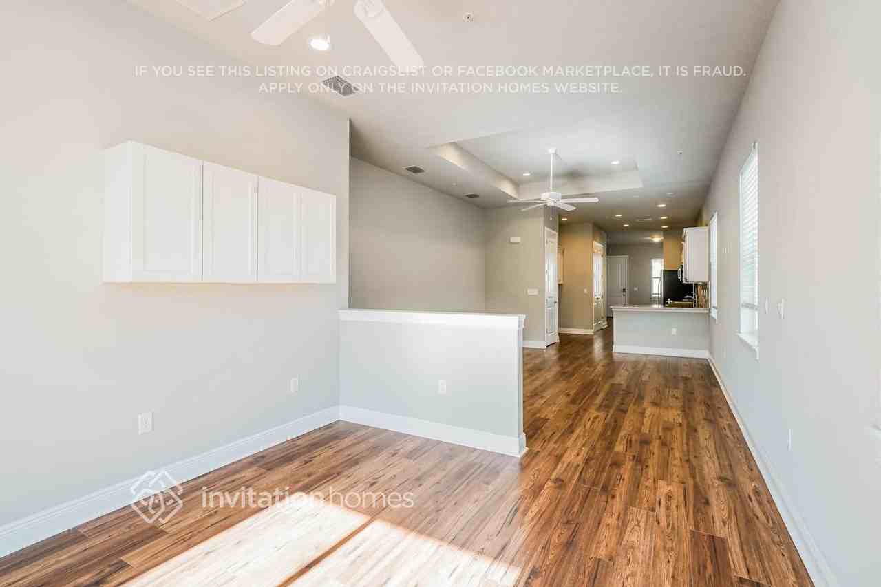 11225 Moultrie Pl - Photo 5 of 16