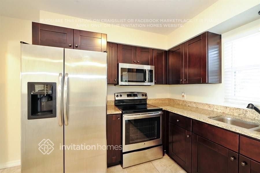 108 57th St W - Photo 5 of 14