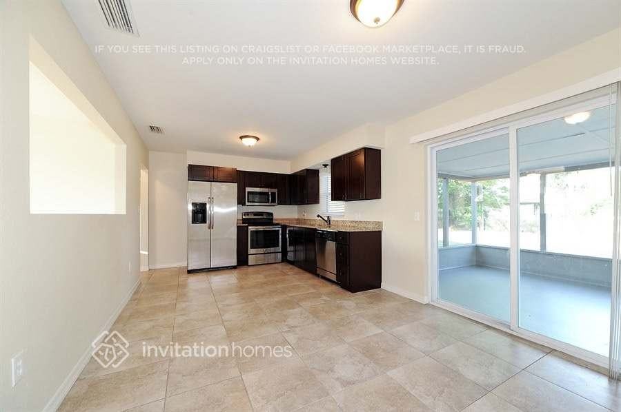 108 57th St W - Photo 7 of 14