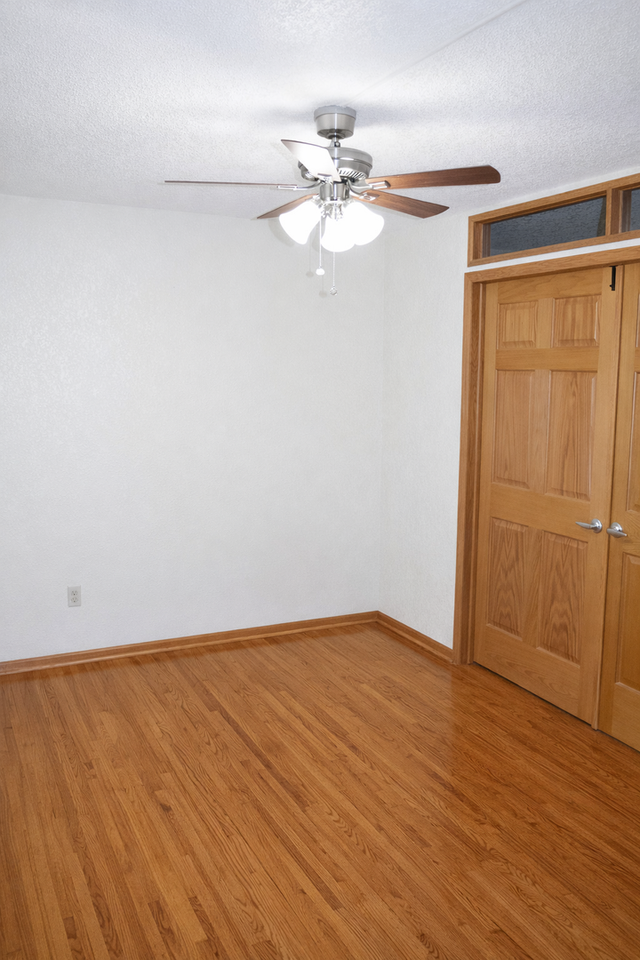 319-8TH - Photo 5 of 40
