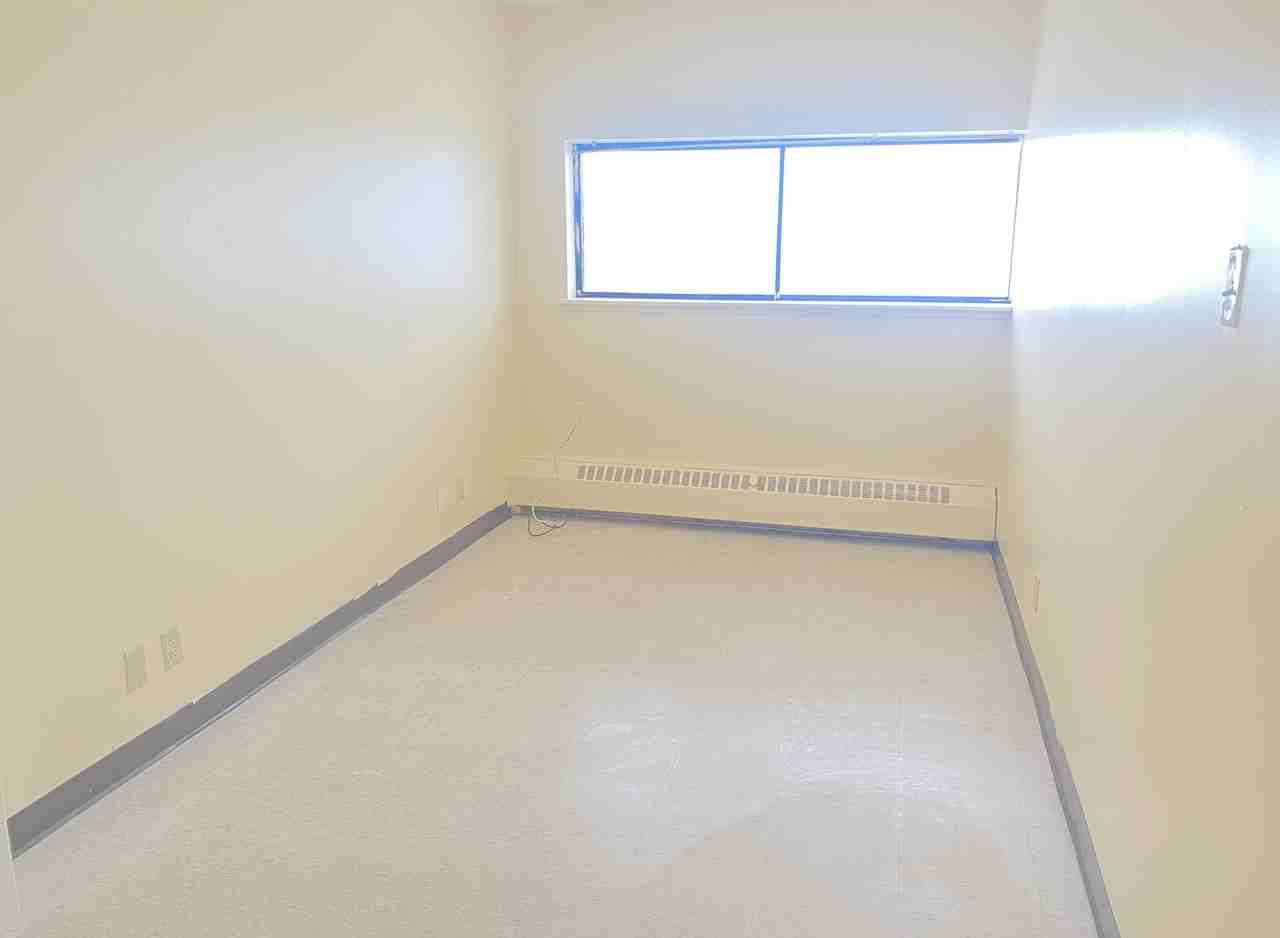 401 Princess Street #1006 - Photo 3 of 13