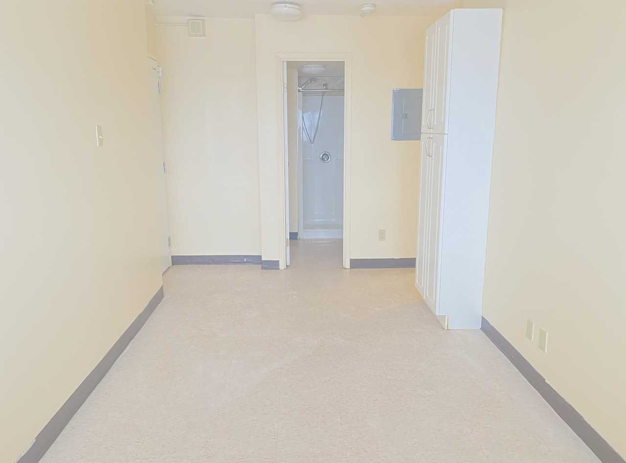 401 Princess Street #1006 - Photo 2 of 13