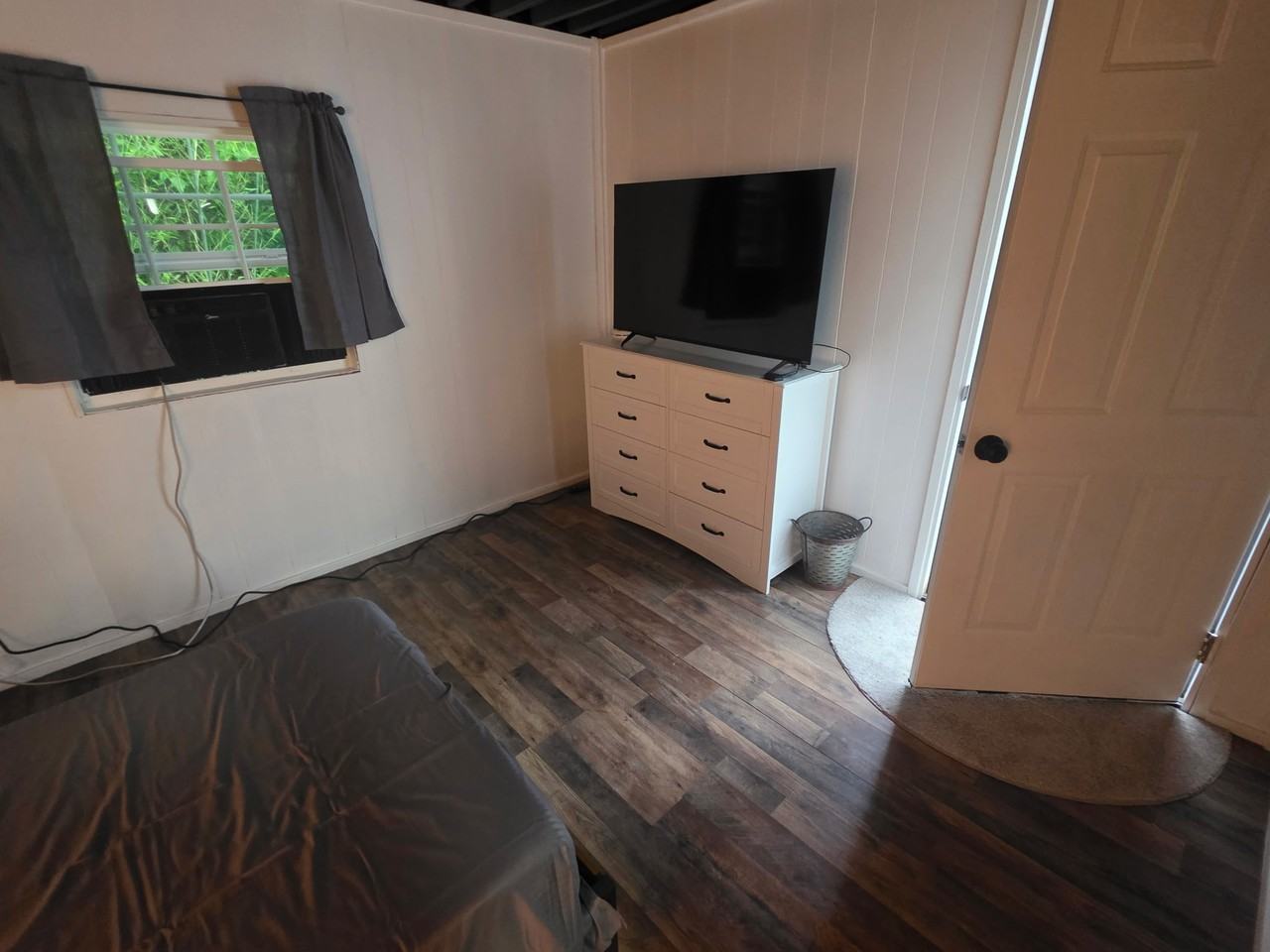 465 Randolph Avenue - Photo 3 of 5