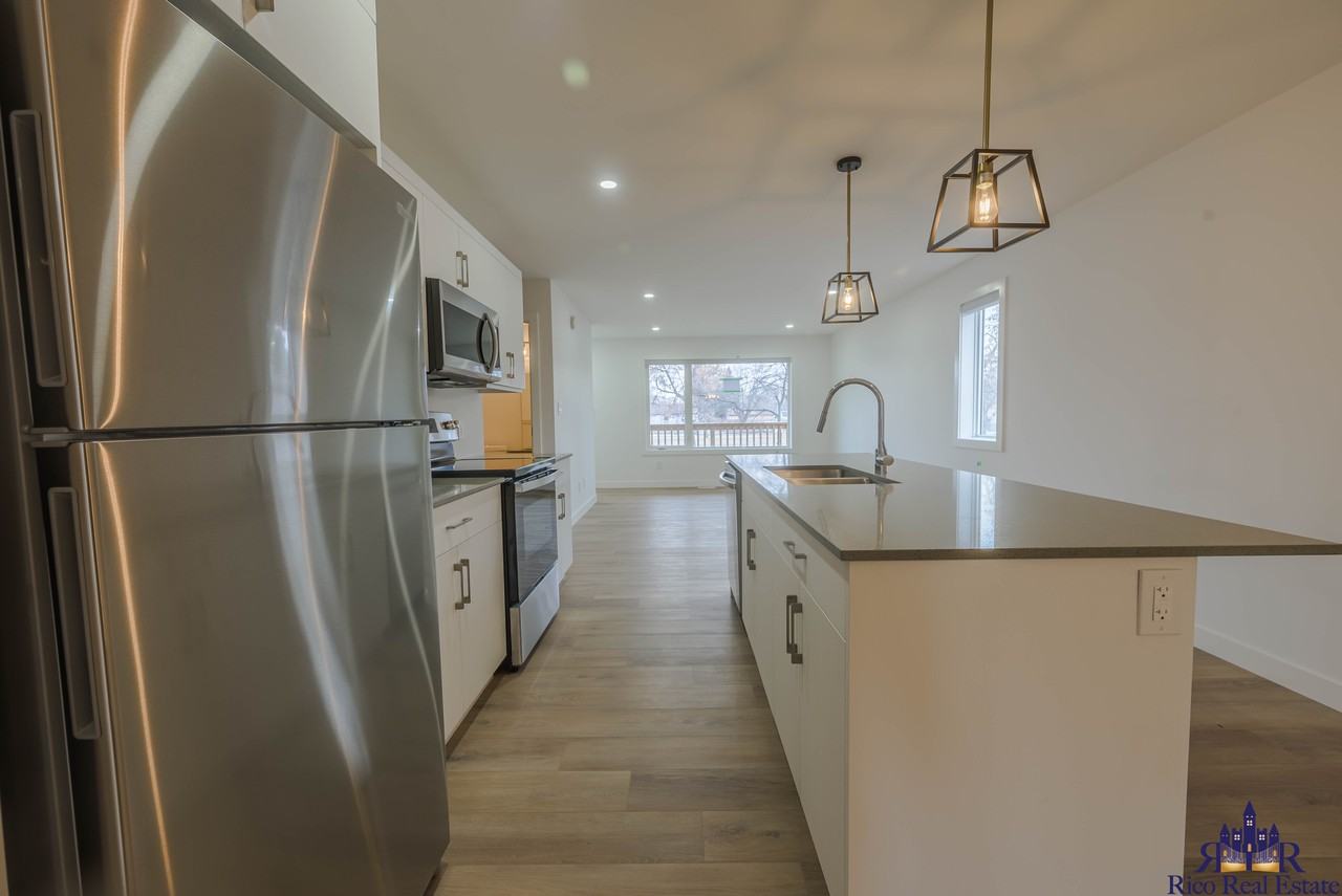 57 Fermor Ave - Photo 3 of 16