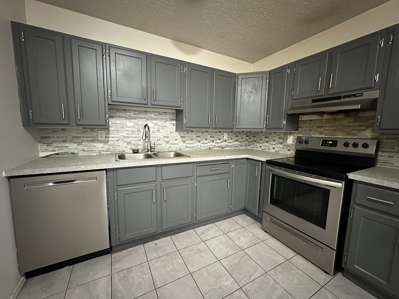 1660 St. Mary's Road - Photo 3 of 18