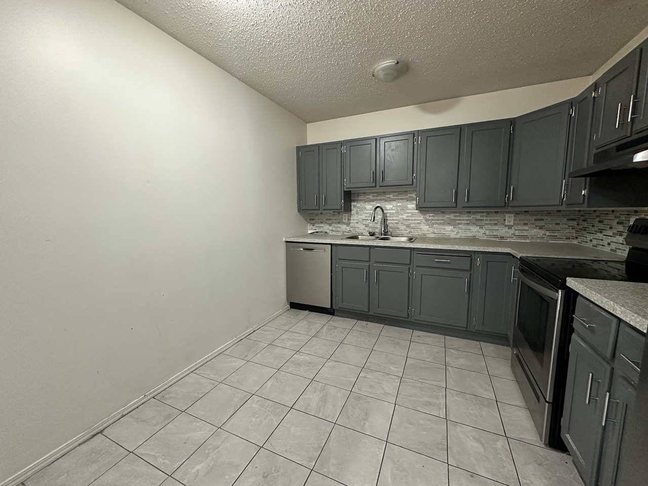 1660 St. Mary's Road - Photo 6 of 18