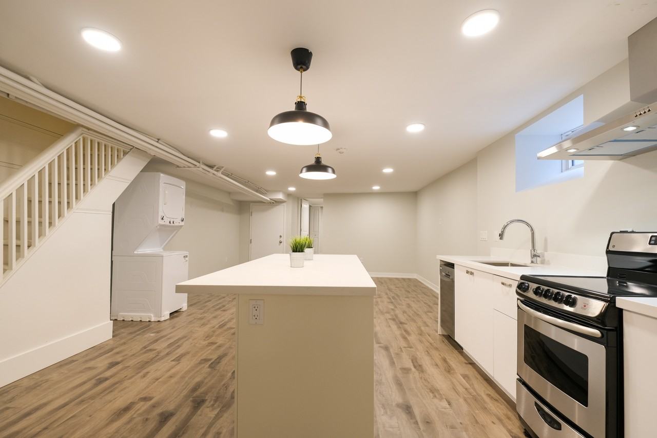 105 Indian Road #B - Photo 5 of 16