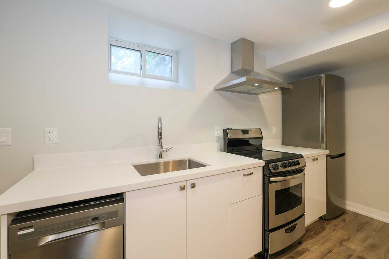 105 Indian Road #B - Photo 4 of 16