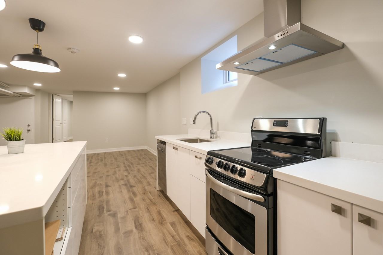105 Indian Road #B - Photo 3 of 16