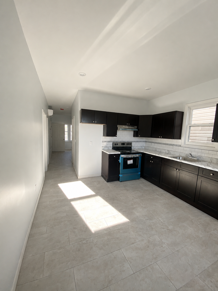 80 Beverly Street #1 - Photo 3 of 10