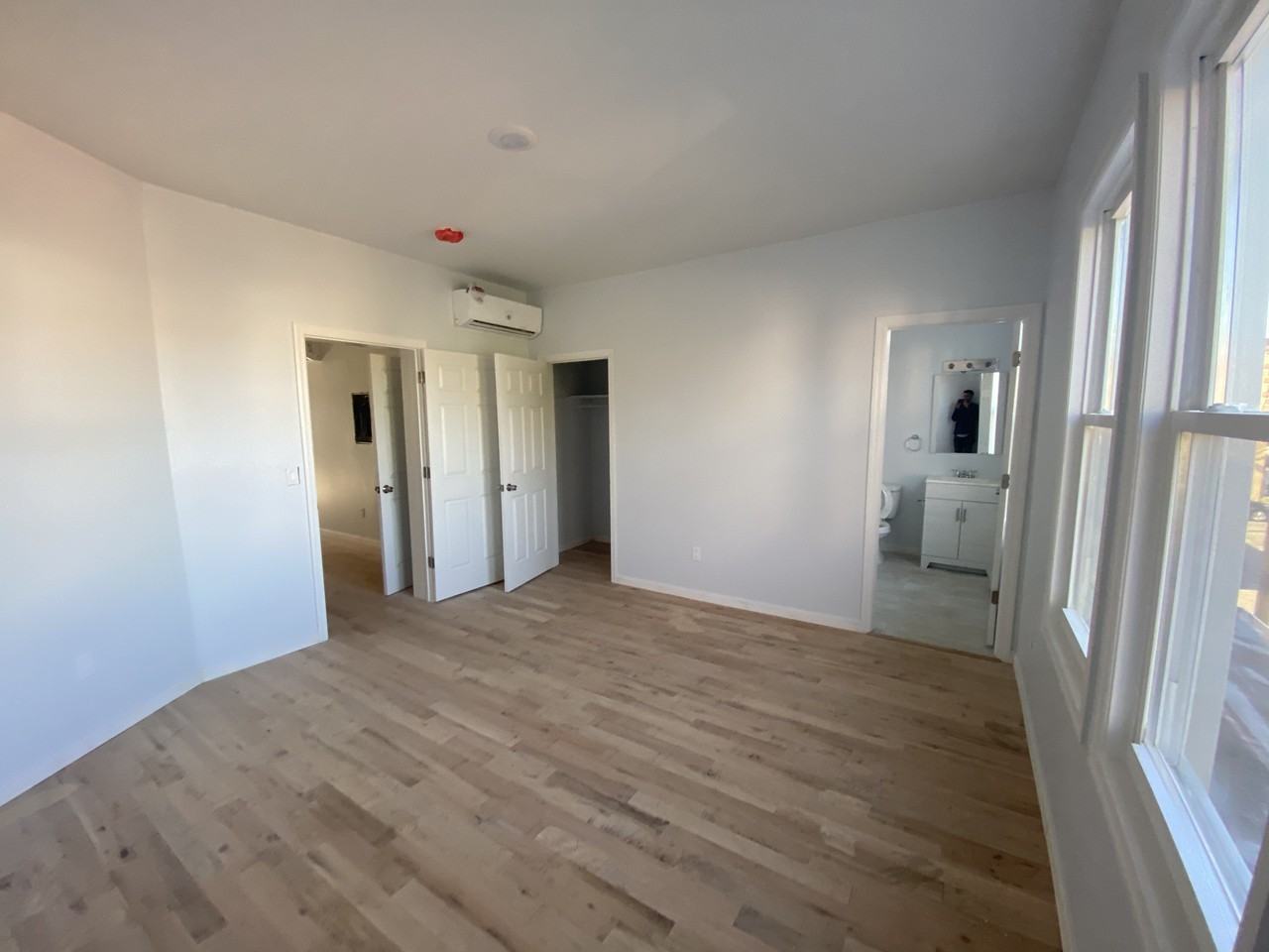 80 Beverly Street #1 - Photo 5 of 10