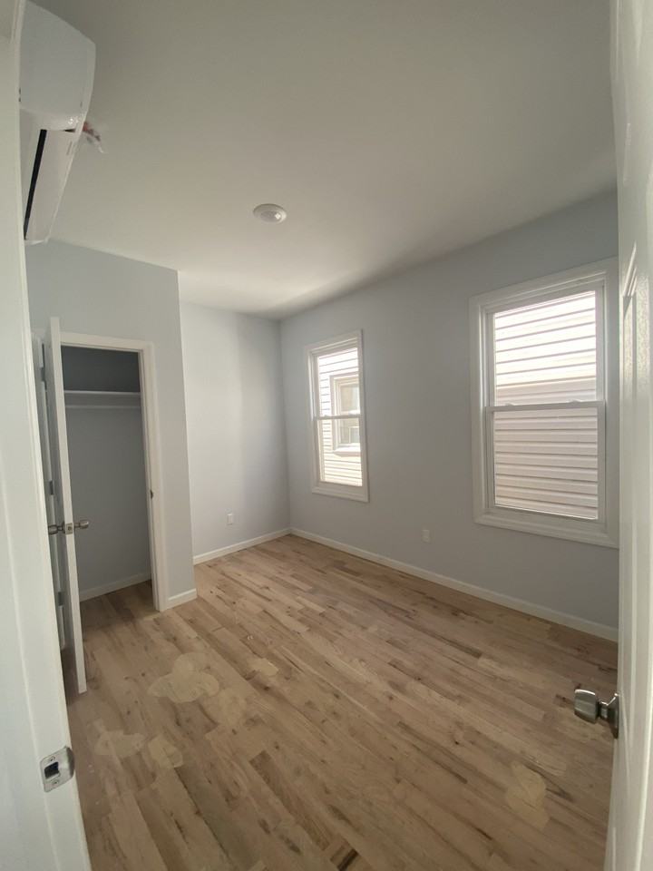 80 Beverly Street #1 - Photo 6 of 10