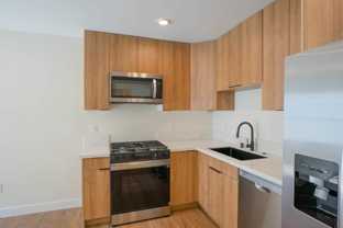 1038 S Westmoreland Ave #2 - Photo 1 of 1