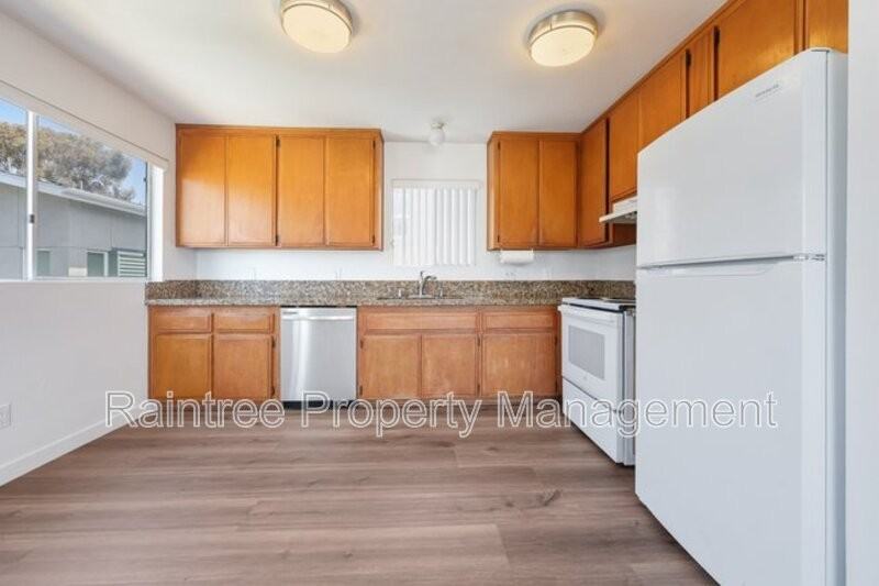 340 Walnut Ave #C - Photo 7 of 21