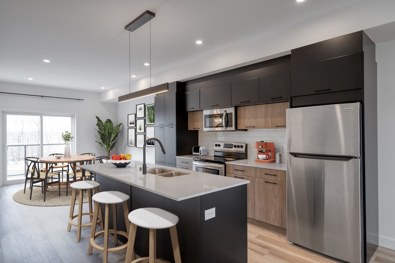 236 Woodhaven Avenue - Photo 4 of 33