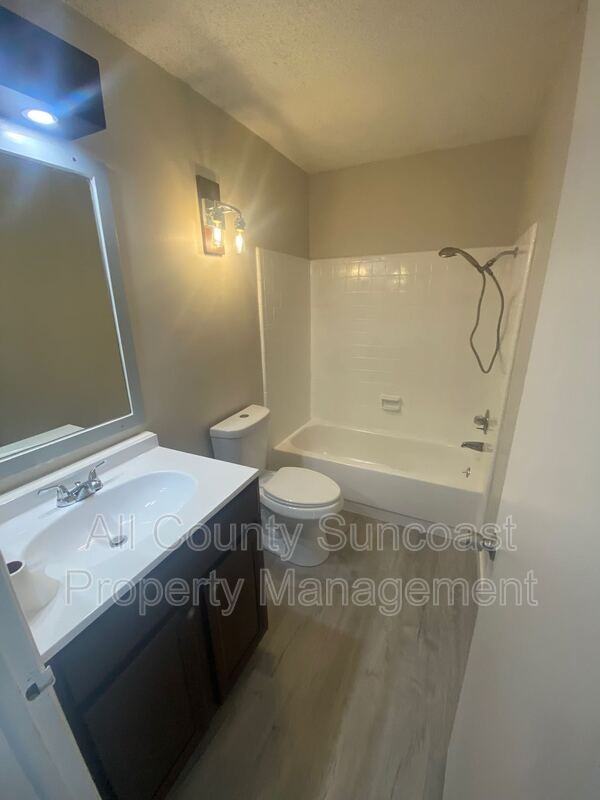 1830 Dr M.L.K. Jr St N - Photo 6 of 9