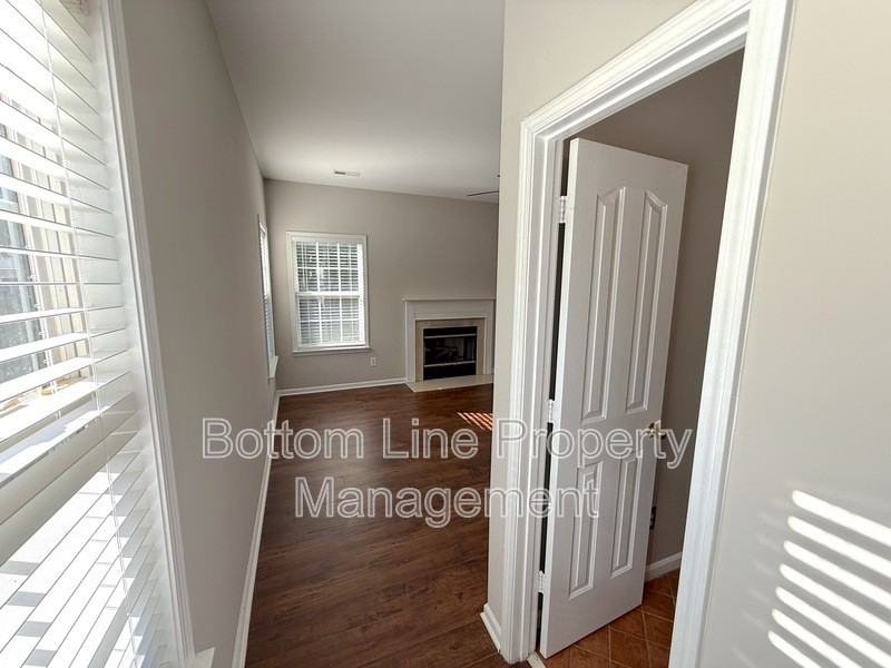 11740 Hawick Valley Ln - Photo 5 of 28