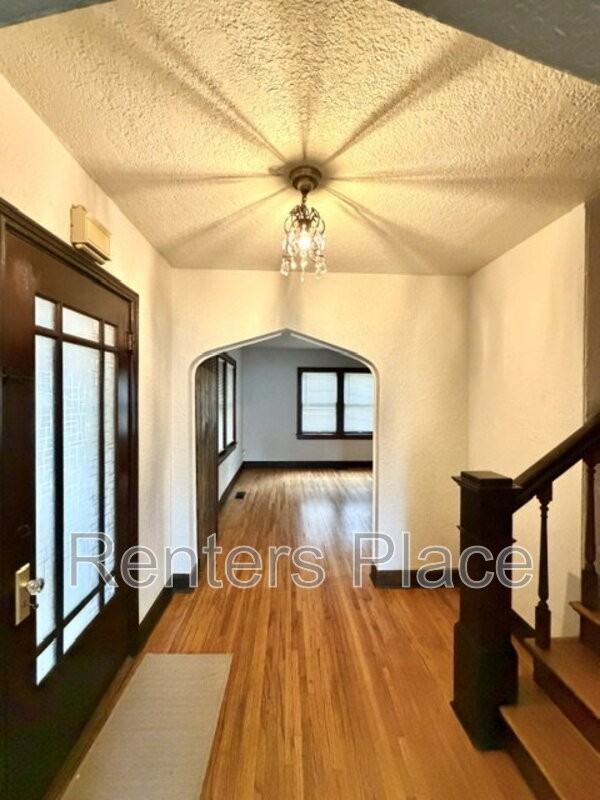 5524 S Owasso Ave - Photo 6 of 29
