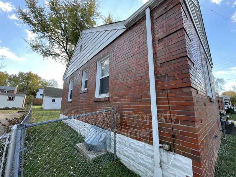 1004 N New Florissant Rd - Photo 4 of 6