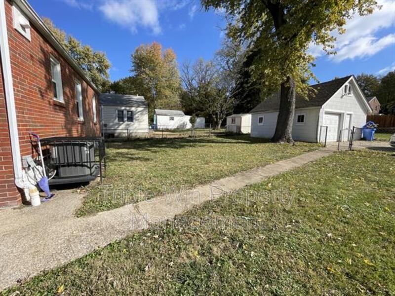 1004 N New Florissant Rd - Photo 5 of 6