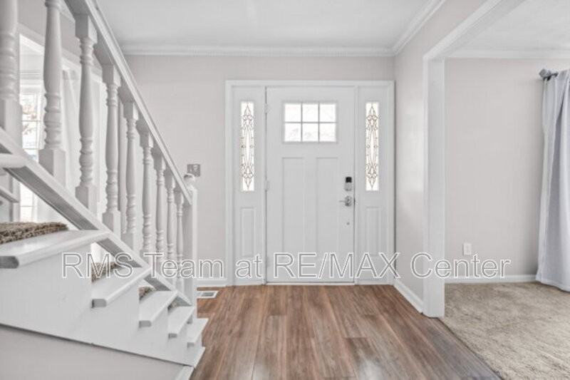 320 Saint Simons Cv - Photo 5 of 40