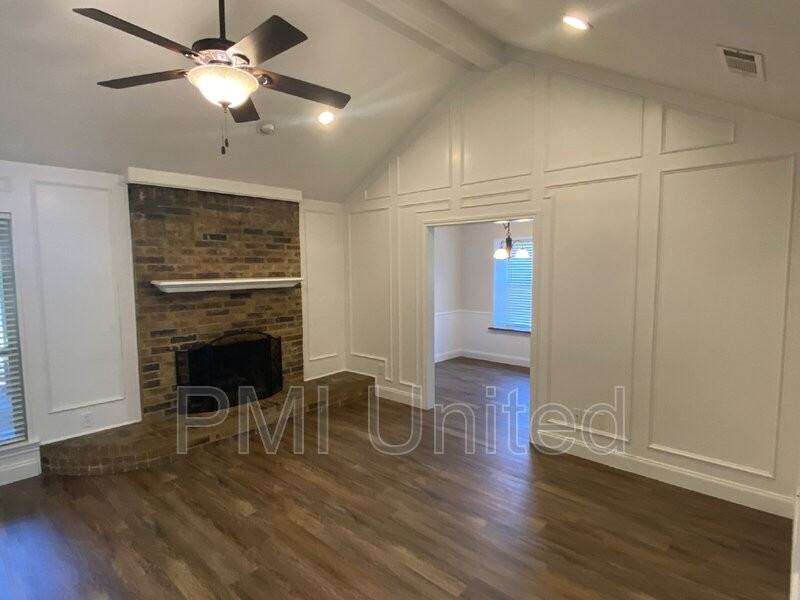 1902 Camellia St - Photo 6 of 22