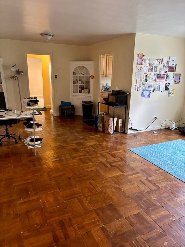 Tiffany Place - Photo 6 of 19