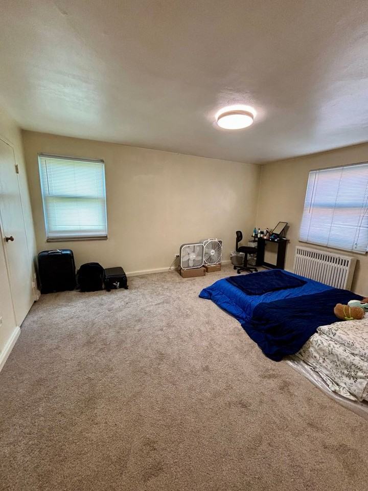 Tiffany Place - Photo 7 of 19