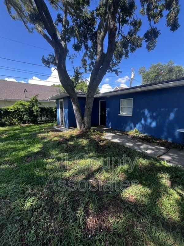 2267 Norman Dr #B - Photo 2 of 11