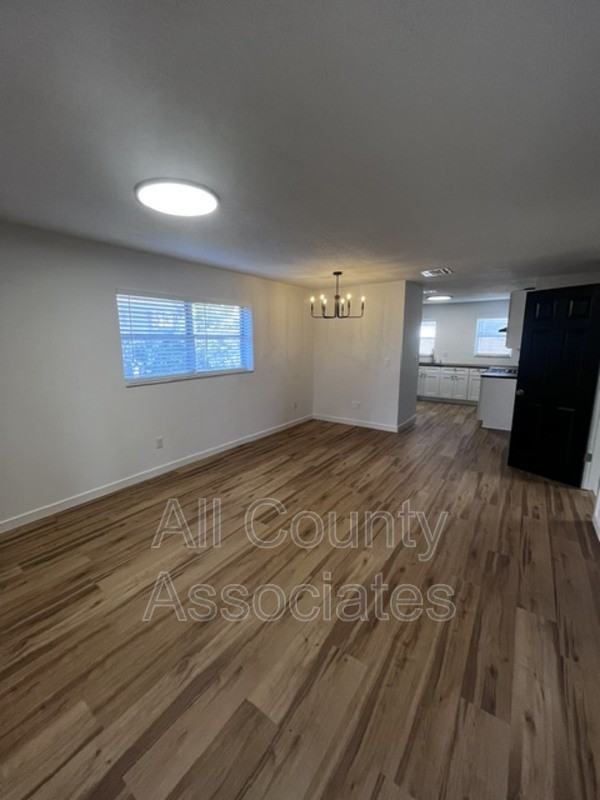 2267 Norman Dr #B - Photo 3 of 11