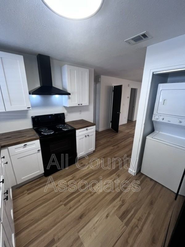 2267 Norman Dr #B - Photo 7 of 11