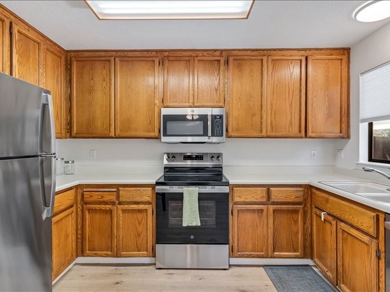 843 Falcon Way - Photo 6 of 27