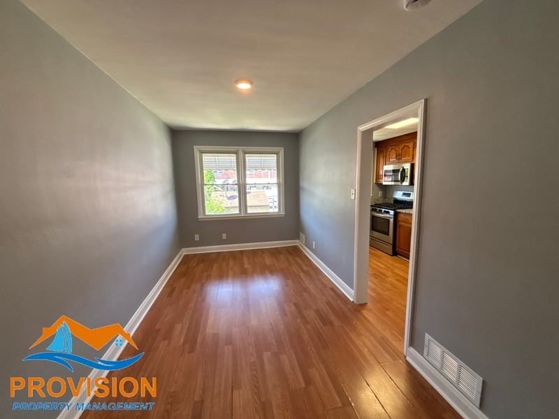 120 Kingston Rd - Photo 4 of 27