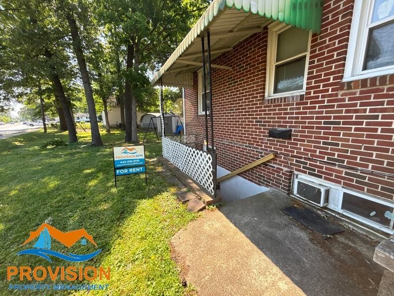 1000 Linda Lee Dr - Photo 2 of 16