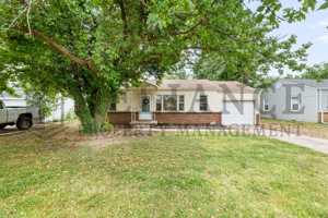 featured image of 2309 W Graber St