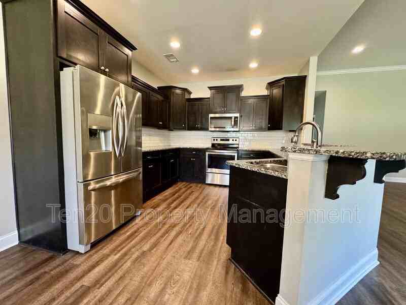 488 Lee Rd - Photo 7 of 36