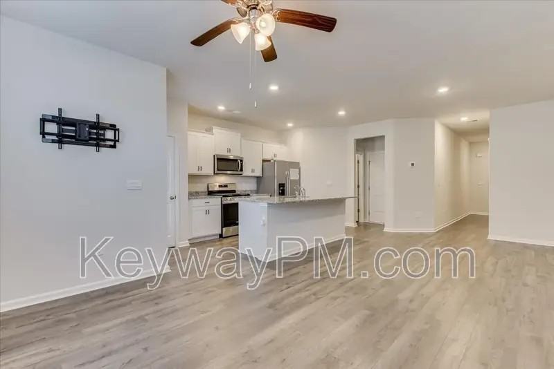 930 Quaint Parish Cir - Photo 7 of 26