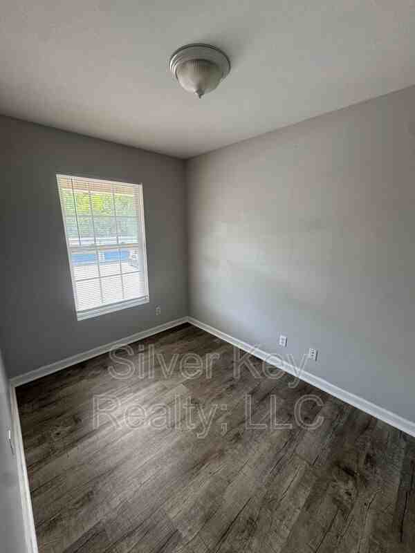 268 Willow Creek Dr #6 - Photo 7 of 12